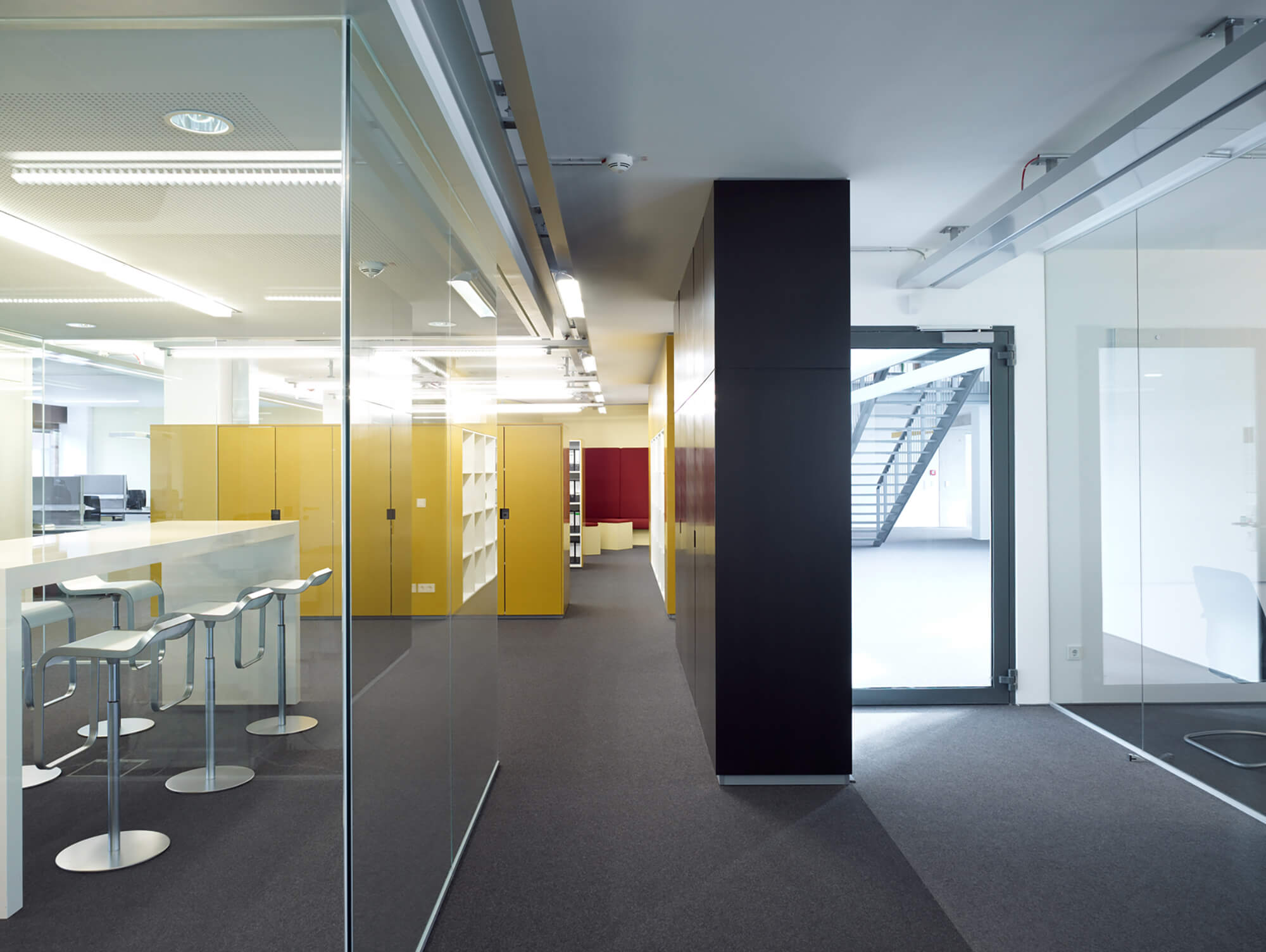 Modernisierung Bürogebäude Böblingen, Open Space am Atrium